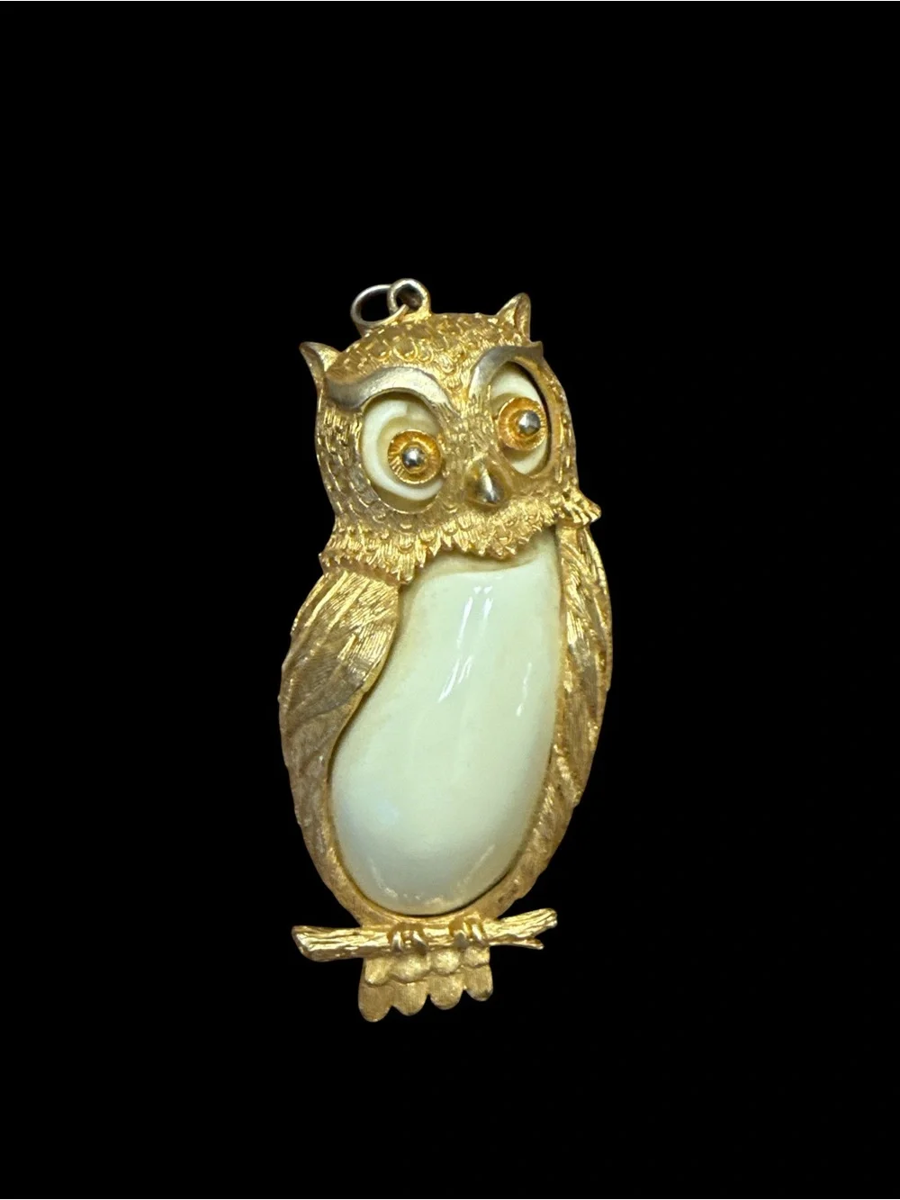 Vintage 70s Gold Tone Owl Pendant Necklace Cream Jelly Belly